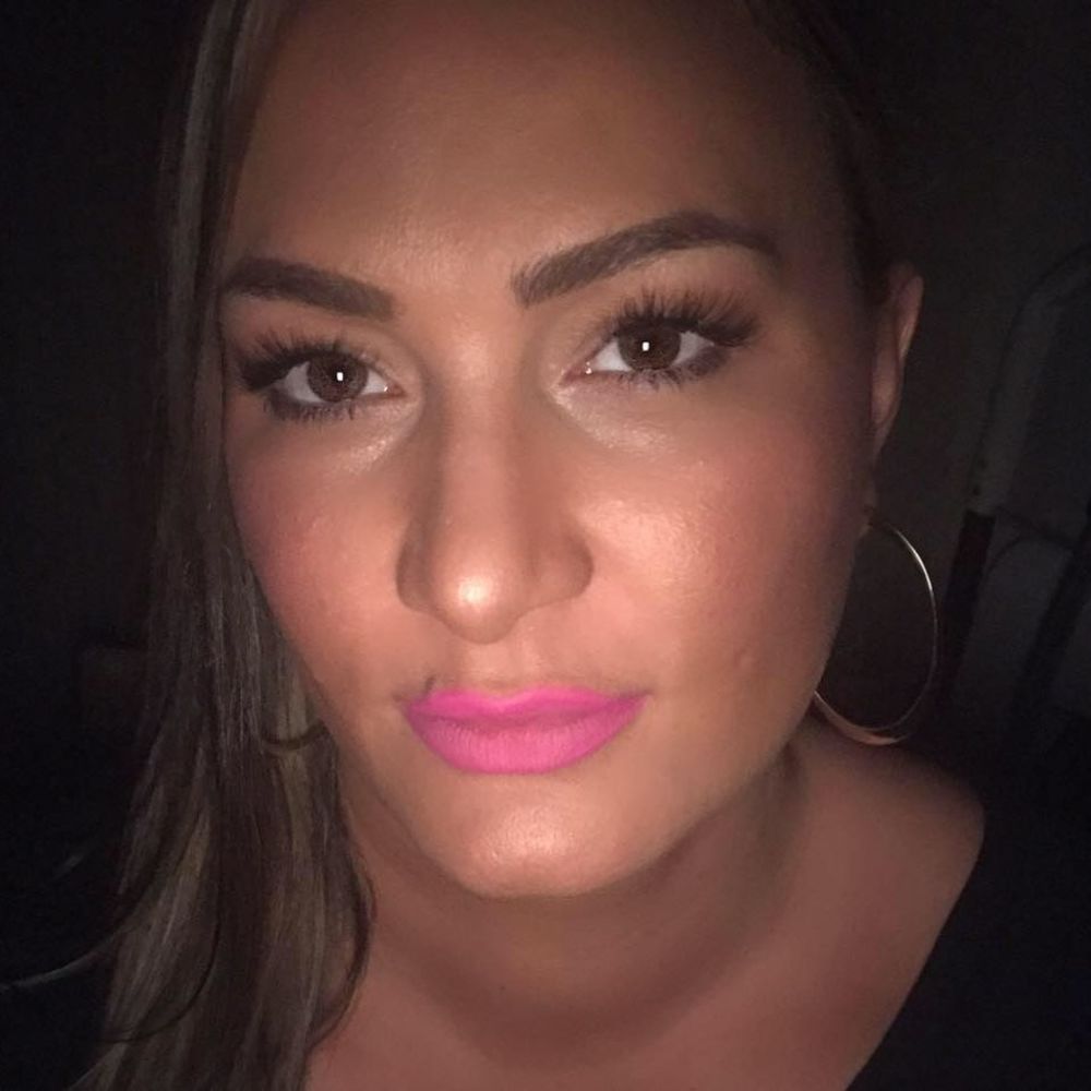 Meet your Posher, Valerie